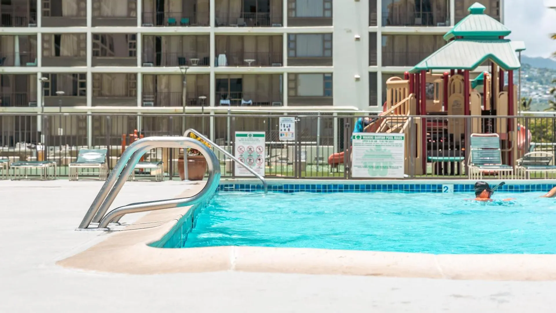 Aloha Vibes With Ocean Views, Near Beach & Parking! Honolulu Apartmán