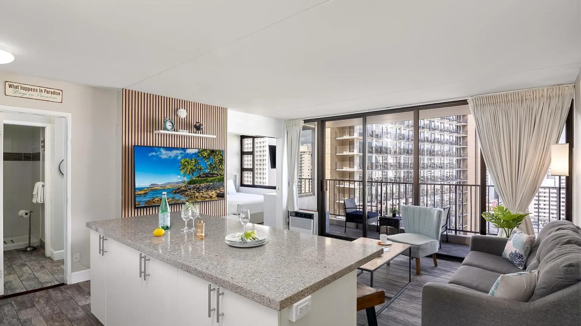 Aloha Vibes With Ocean Views, Near Beach & Parking! Honolulu Apartmán